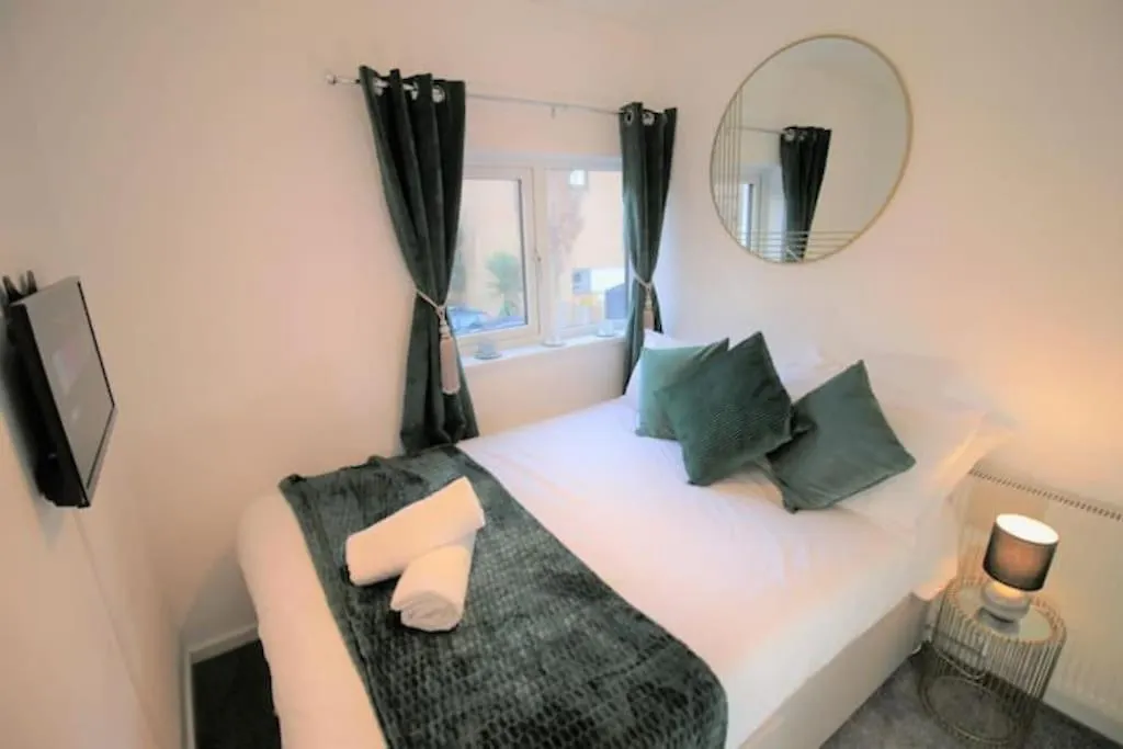 Apartment Ty Glas Mews By Property Promise Cardiff