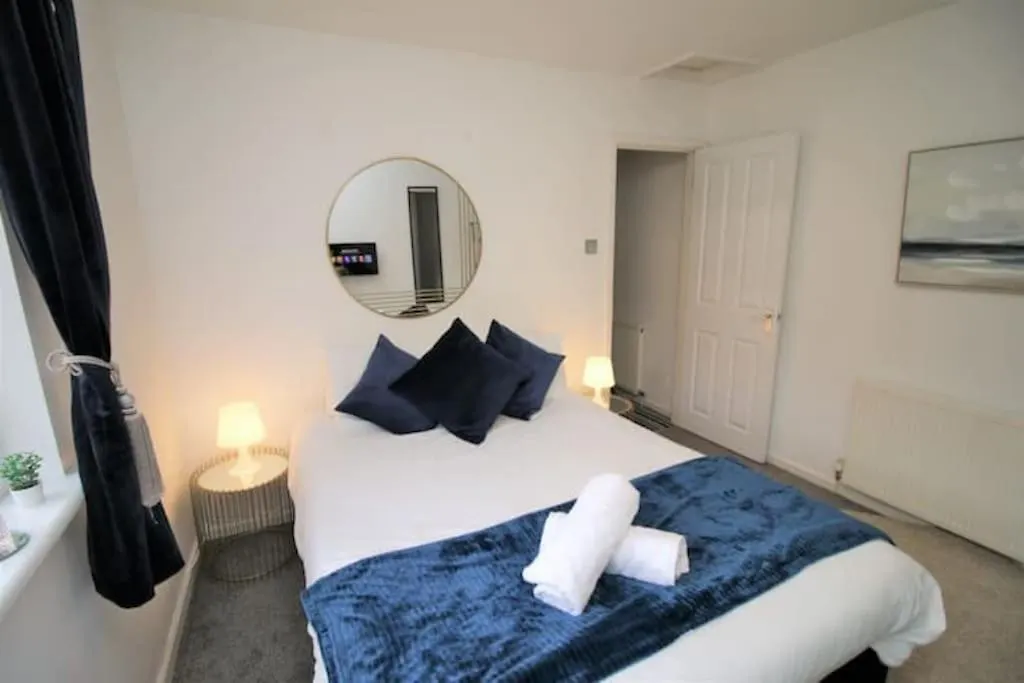 Apartment Ty Glas Mews By Property Promise Cardiff United Kingdom