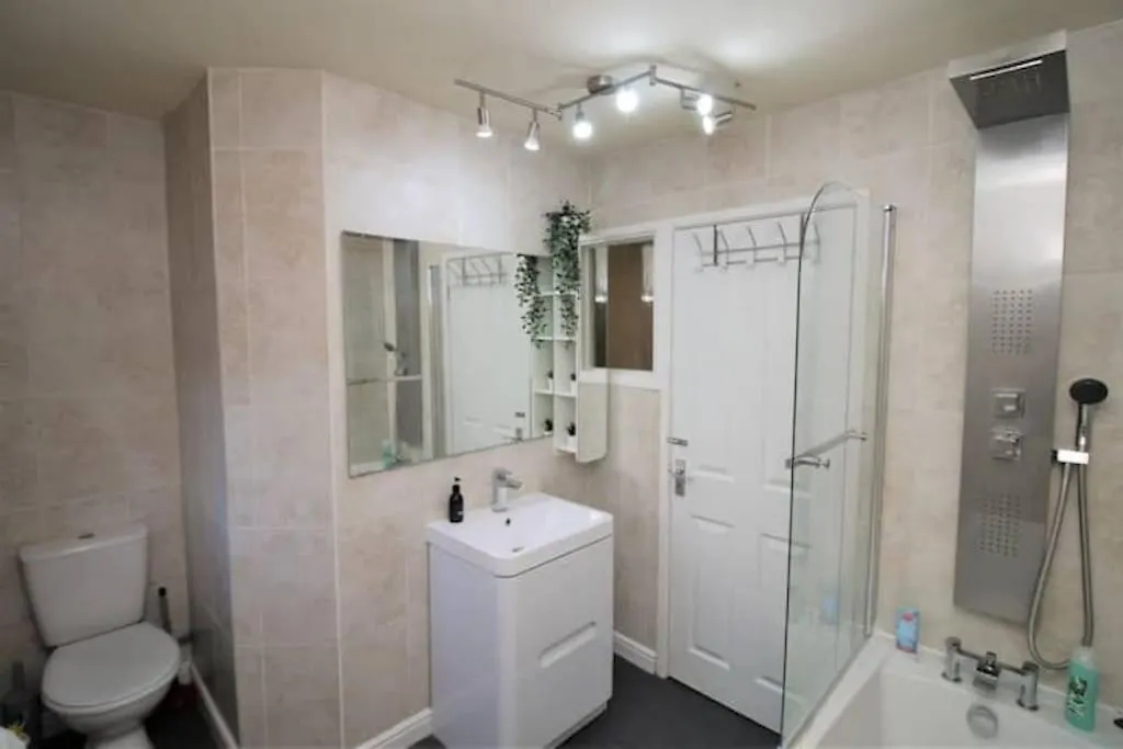 Apartment Ty Glas Mews By Property Promise Cardiff
